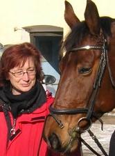 die Stute Miranda mit Monika Hirschmugl-Fuchs